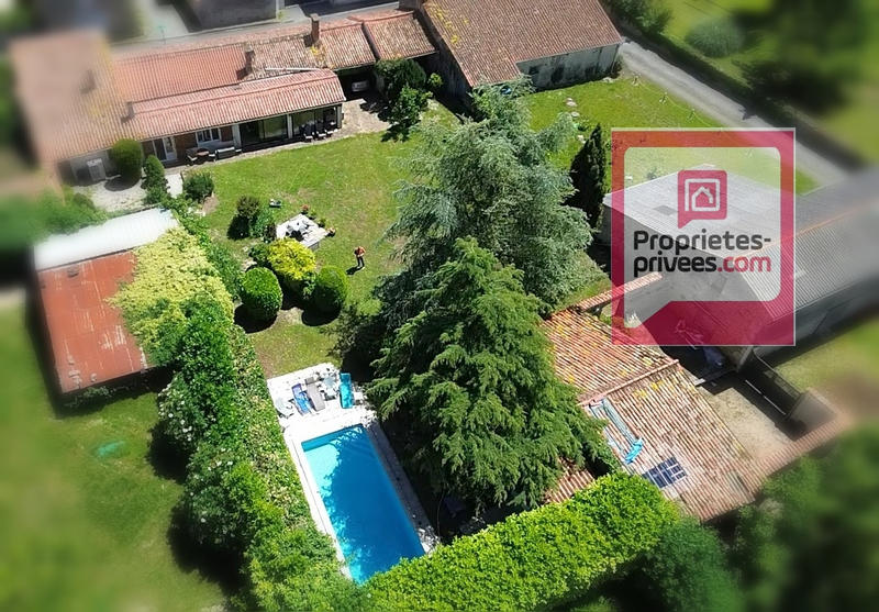 Maison - 157 m² - 10 pièces