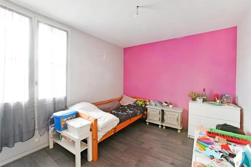 Maison - 220 m² - 9 pièces