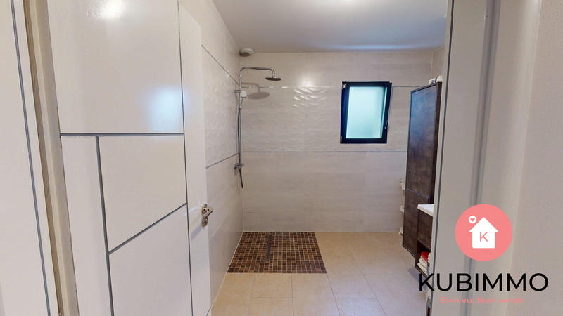 Maison traditionnelle - 121 m² - 5 pièces