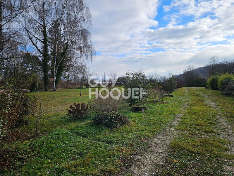 Maison - 256 m² - 6 pièces