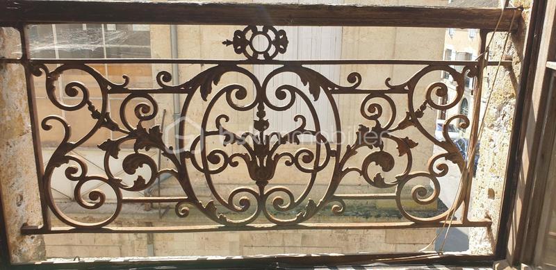 Maison ancienne - 330 m² - 15 pièces