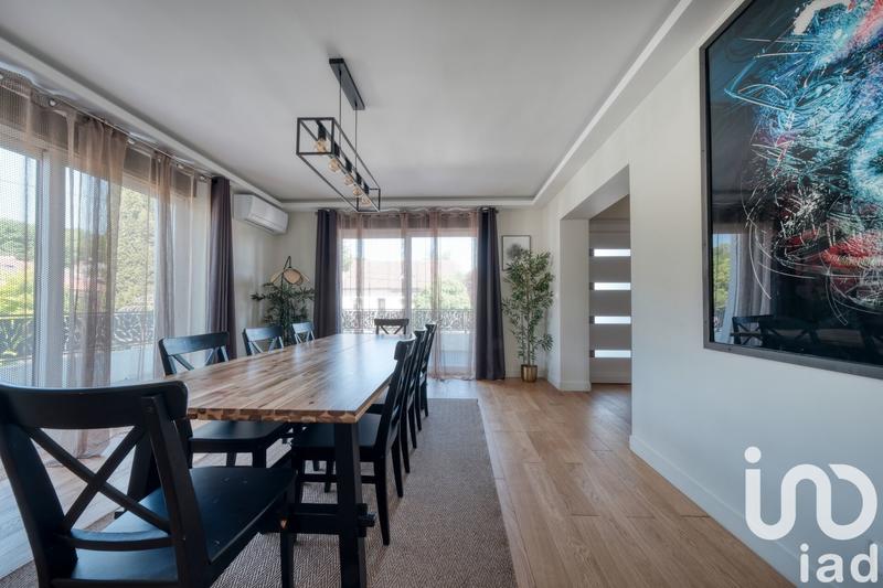 Maison de maîtres - 330 m² - 9 pièces