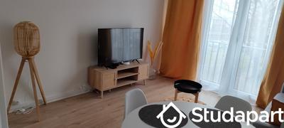 Chambre - 9 m² - 1 pièce