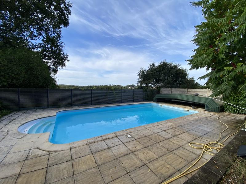 Maison ancienne - 170 m² - 7 pièces