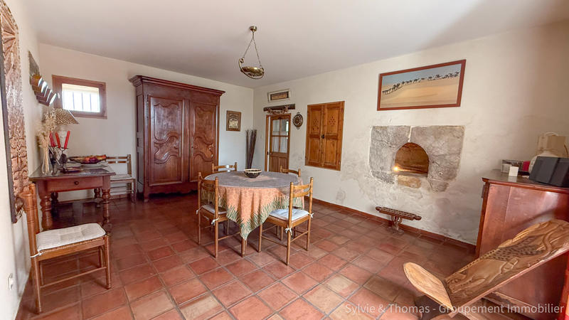 Mas - 264 m² - 8 pièces