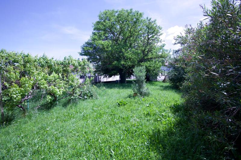 Terrain - 700 m²