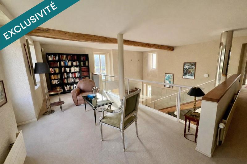 Maison - 460 m² - 12 pièces