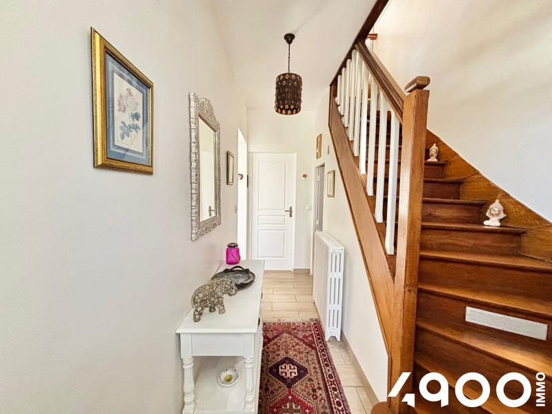 Maison - 92 m² - 6 pièces