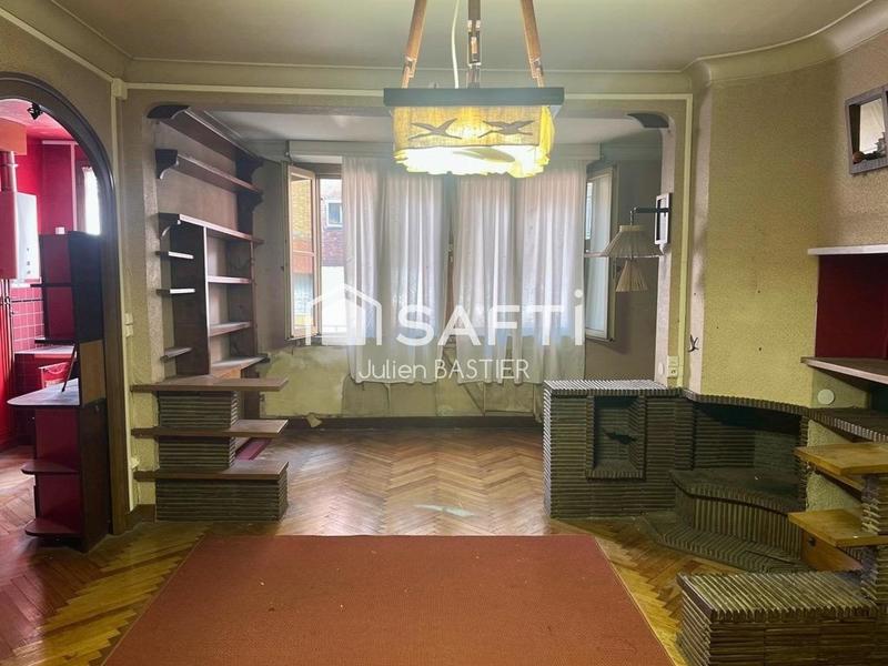 Maison - 180 m² - 6 pièces