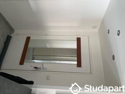 Chambre - 9 m² - 1 pièce