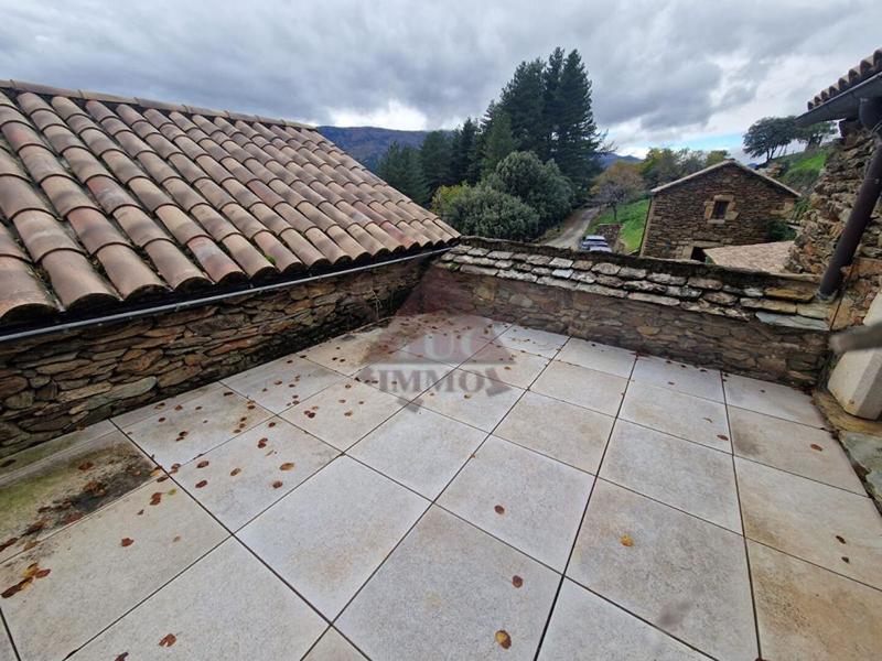 Maison provençale - 281 m² - 12 pièces