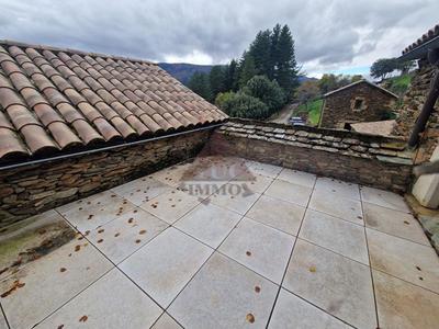 Maison provençale - 281 m² - 12 pièces