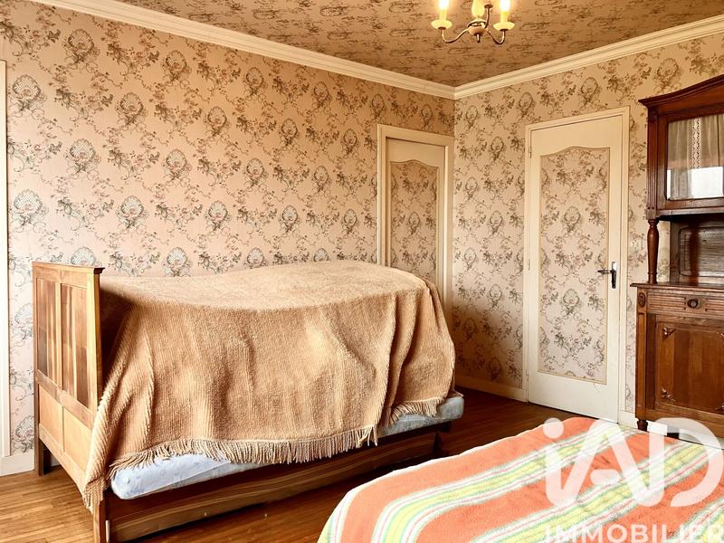 Maison - 181 m² - 8 pièces