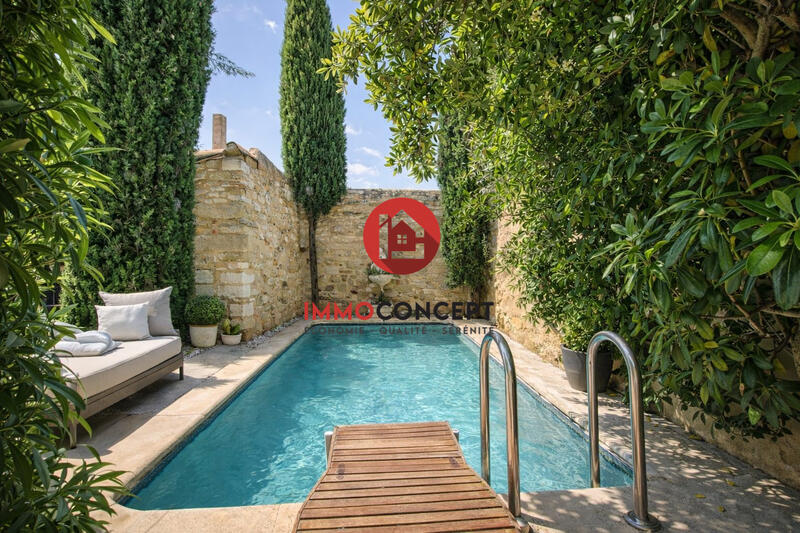 Maison ancienne - 205 m² - 9 pièces