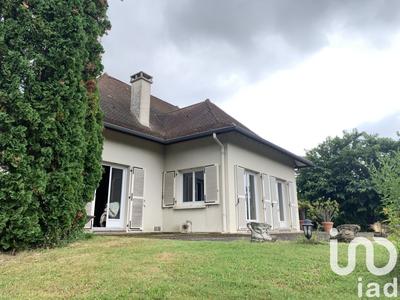 Maison - 220 m² - 7 pièces