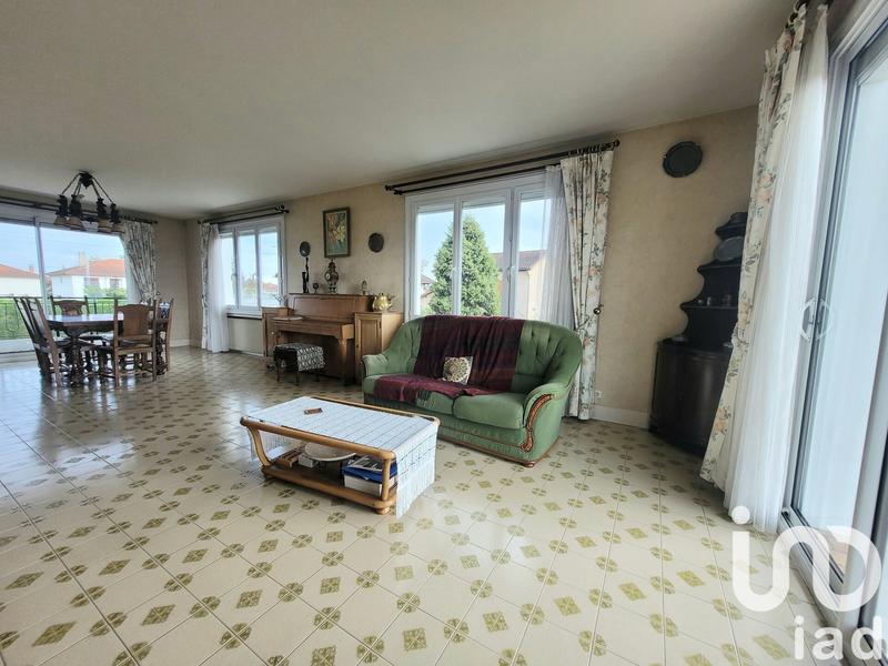 Maison - 190 m² - 8 pièces