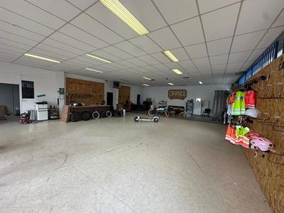 Local commercial - 200 m²