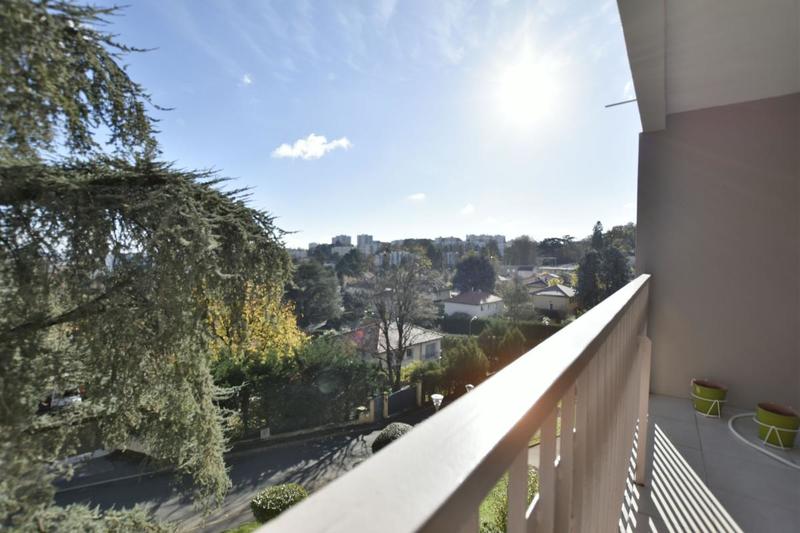 Appartement - 84 m² - 4 pièces