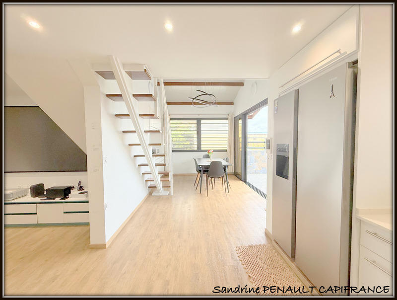 Maison d'architecte - 246 m² - 7 pièces