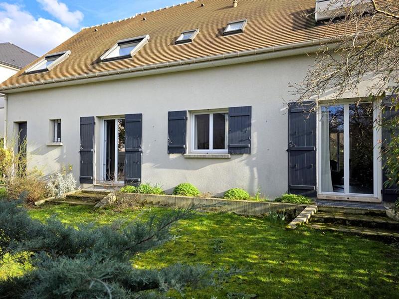 Maison - 163 m² - 7 pièces