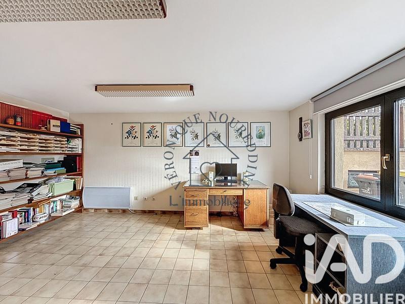 Maison - 187 m² - 8 pièces