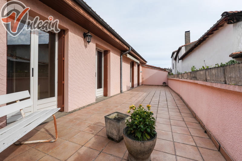 Maison - 196 m² - 8 pièces