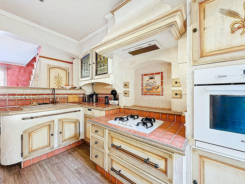 Maison - 107 m² - 5 pièces