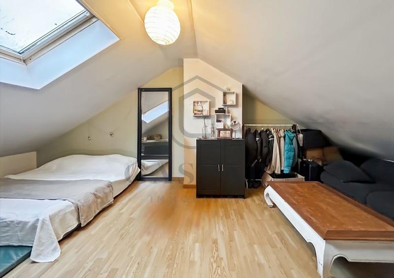 Maison - 95 m² - 5 pièces