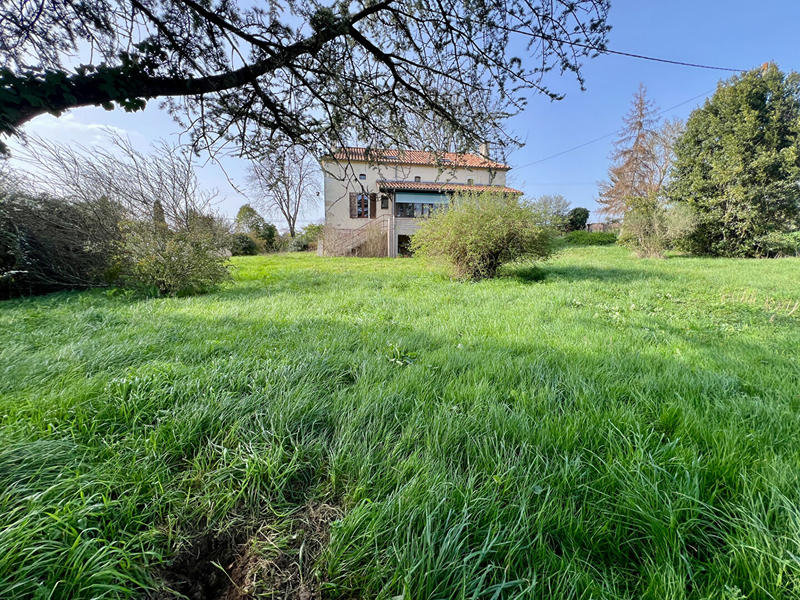 Maison - 203 m² - 4 pièces