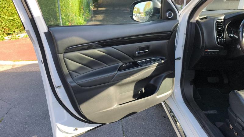 Mitsubishi Outlander 2018 2.0 Mivec 163 Plug in Hybrid 4wd Instyle