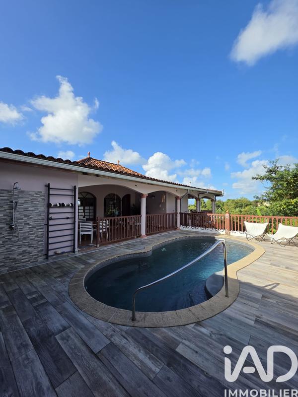 Maison - 120 m² - 5 pièces