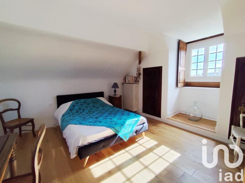 Maison - 303 m² - 9 pièces