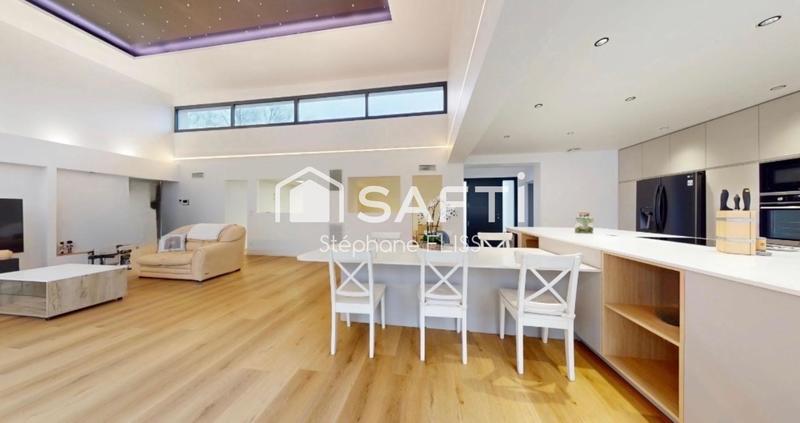 Maison - 153 m² - 8 pièces