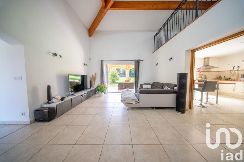 Maison - 261 m² - 6 pièces