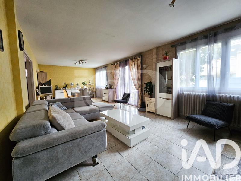Maison - 163 m² - 8 pièces