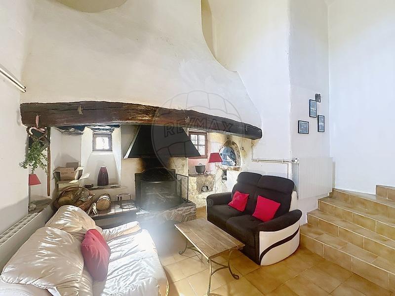 Propriété - 128 m² - 6 pièces