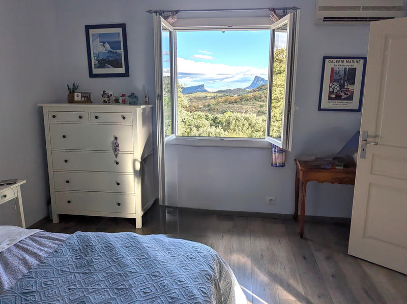 Maison - 210 m² - 8 pièces