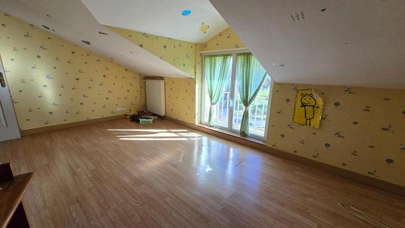 Maison - 185 m² - 4 pièces