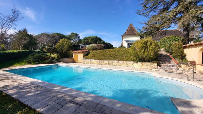 Maison - 165 m² - 5 pièces