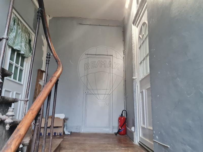 Immeuble - 261 m² - 13 pièces