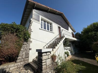 Maison - 167 m² - 7 pièces