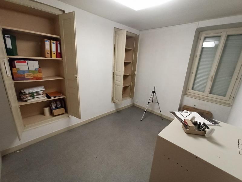 Bureau - 70 m²