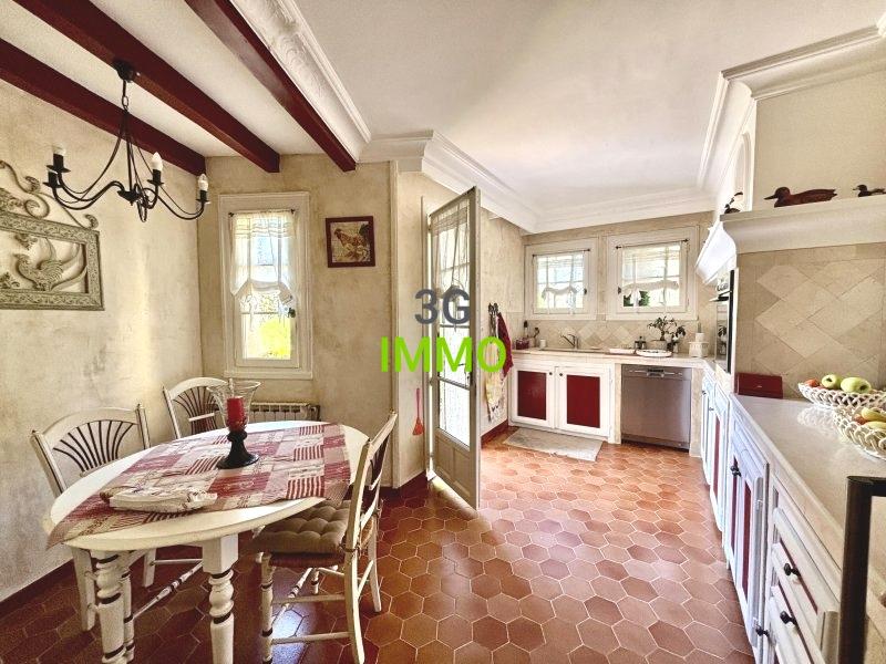 Villa - 141 m² - 6 pièces