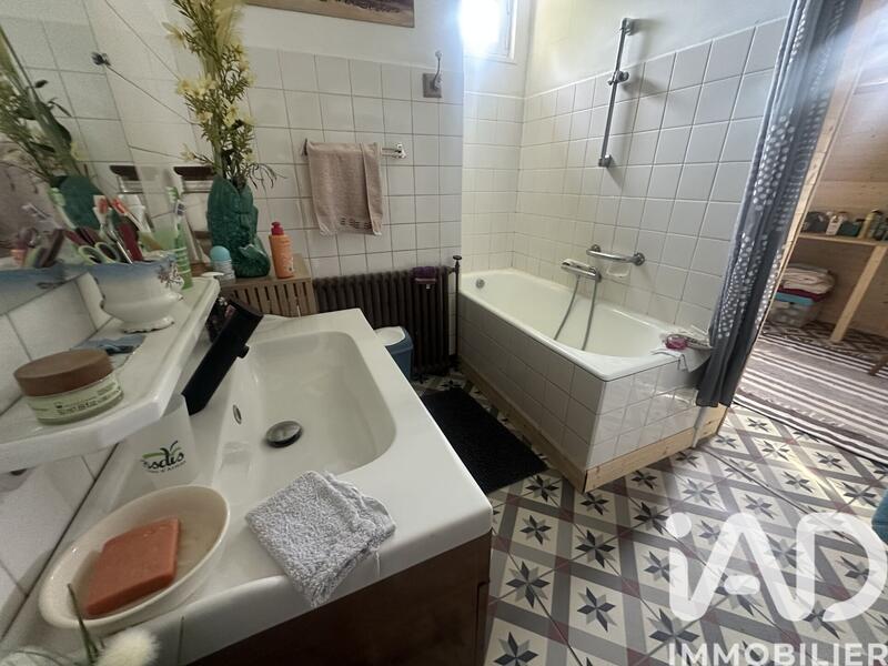 Maison - 150 m² - 8 pièces