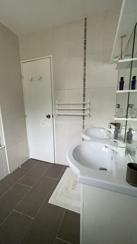 Pavillon - 125 m² - 5 pièces