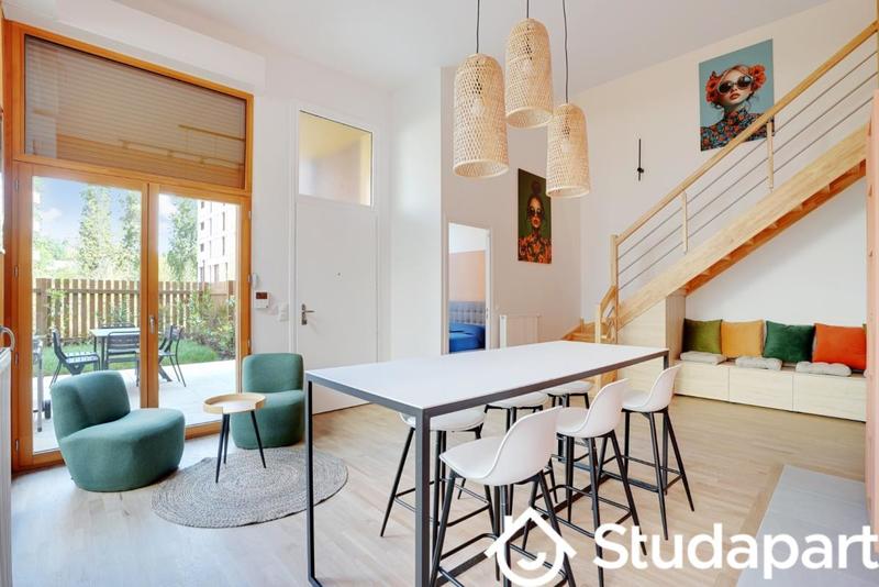 Chambre - 15 m² - 1 pièce