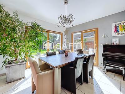 Maison - 161 m² - 5 pièces