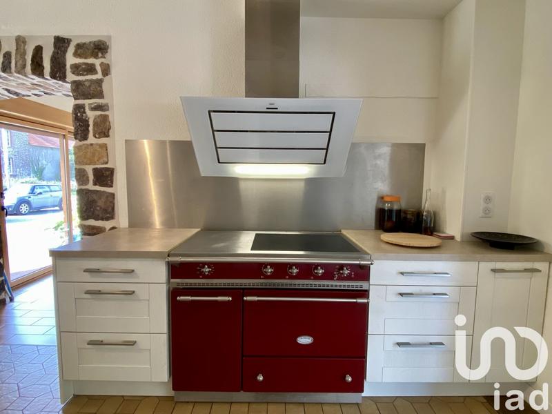 Maison - 305 m² - 11 pièces