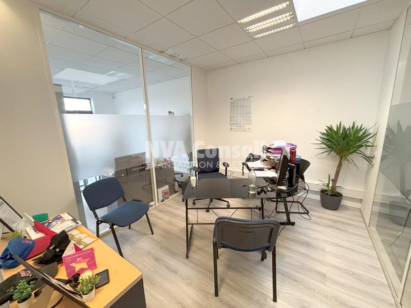 Bureau - 120 m²