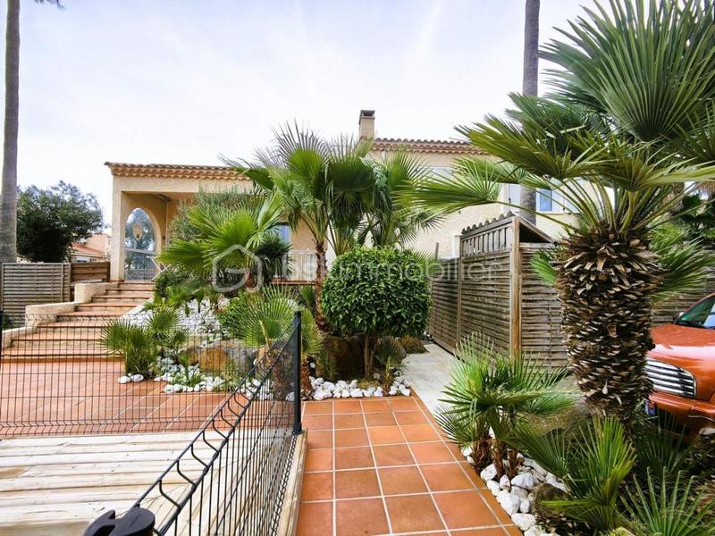 Villa - 156 m² - 6 pièces